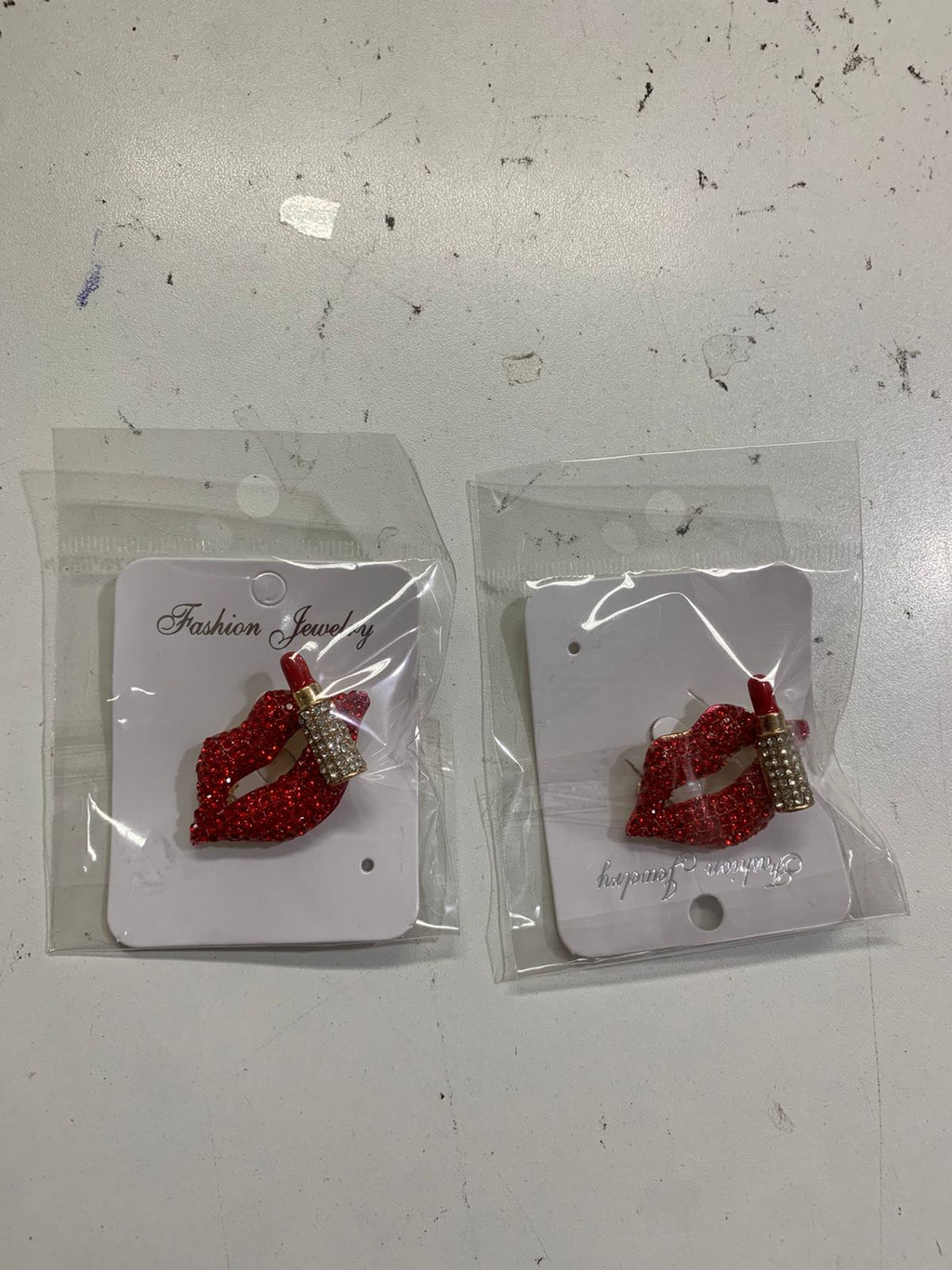 Broches Customizados - Use By Me