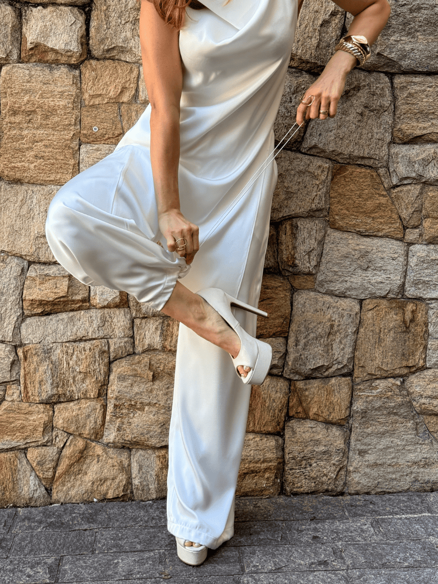 Conjunto Assimétrico Feminino em Cetim com Calça Luísa - Use By Me